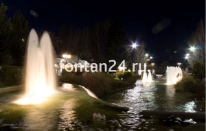 Dichroic lightfixture, 4 диода, 30°, 12V.AC, 5W-LED B синий, латунь Dichroic lightfixture, 4 диода, 30°, 12V.AC, 5W-LED B синий, латунь